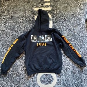 PULP FICTION VINTAGE VIBES HOODIE